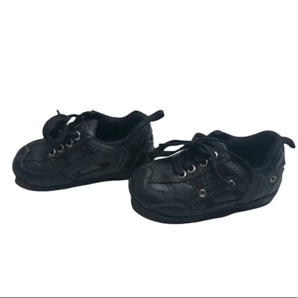 3/$15 or 5/$20 The Children’s Place size 6 black sneakers